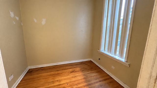 6620 S MARQUETTE Road, Chicago, IL 60637