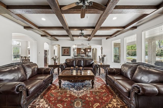 8900 Augusta Drive, Granbury, TX 76049