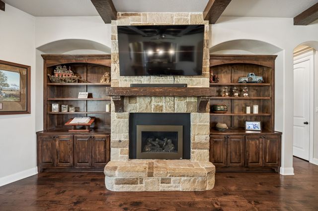 8900 Augusta Drive, Granbury, TX 76049