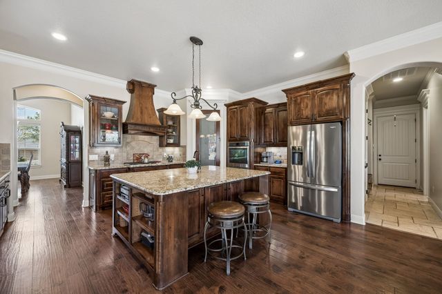 8900 Augusta Drive, Granbury, TX 76049