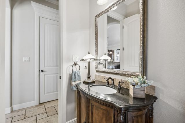 8900 Augusta Drive, Granbury, TX 76049