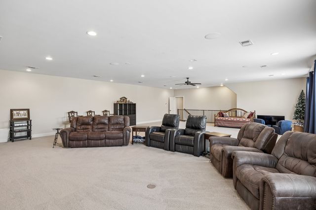 8900 Augusta Drive, Granbury, TX 76049