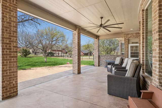 8900 Augusta Drive, Granbury, TX 76049