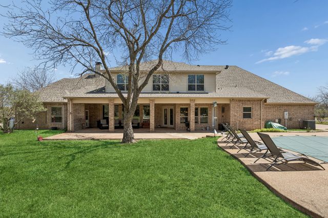 8900 Augusta Drive, Granbury, TX 76049
