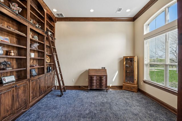 8900 Augusta Drive, Granbury, TX 76049