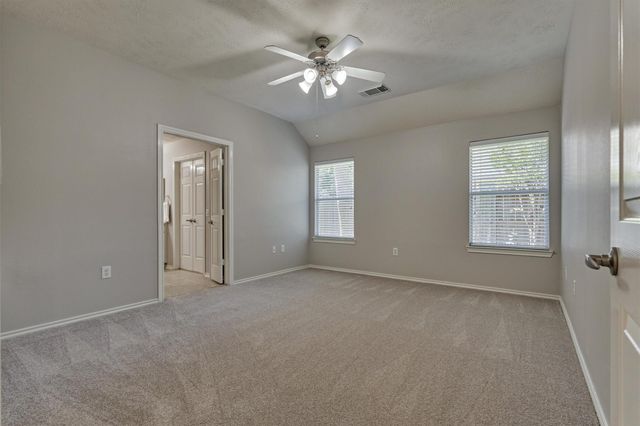 7 Greenwich Place, Conroe, TX 77384