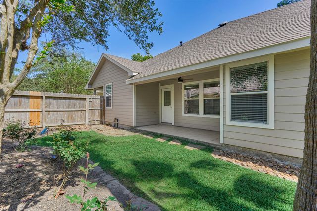 7 Greenwich Place, Conroe, TX 77384