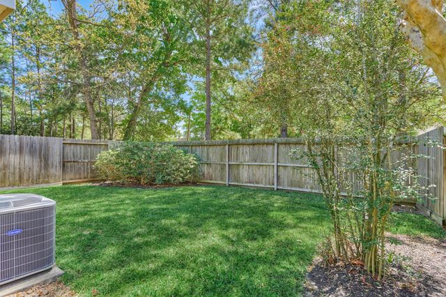 7 Greenwich Place, Conroe, TX 77384