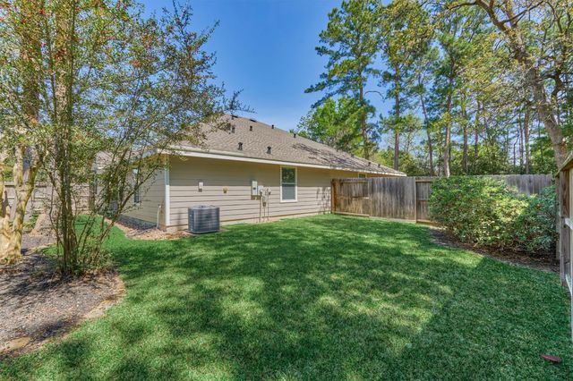 7 Greenwich Place, Conroe, TX 77384