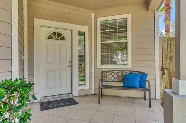 7 Greenwich Place, Conroe, TX 77384