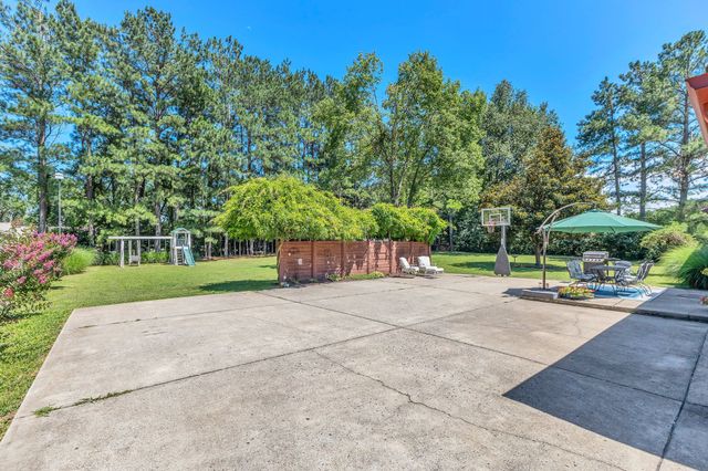 325 Dawn Dr, Gallatin, TN 37066