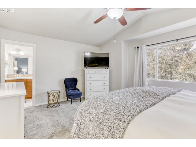 8011 Se SPORRI Ln 34, Milwaukie, OR 97267