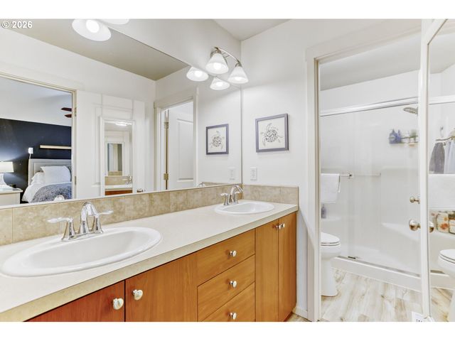 8011 Se SPORRI Ln 34, Milwaukie, OR 97267