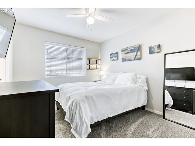 8011 Se SPORRI Ln 34, Milwaukie, OR 97267