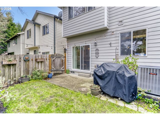 8011 Se SPORRI Ln 34, Milwaukie, OR 97267