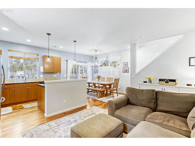 8011 Se SPORRI Ln 34, Milwaukie, OR 97267
