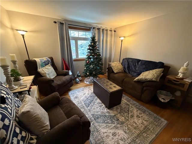 76 Cunard Avenue, Cheektowaga, NY 14225