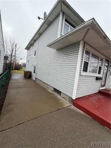 76 Cunard Avenue, Cheektowaga, NY 14225