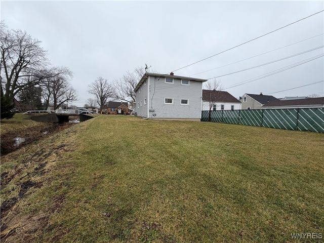 76 Cunard Avenue, Cheektowaga, NY 14225