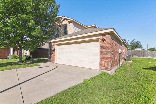 6321 Stone Lake Drive, Fort Worth, TX 76179