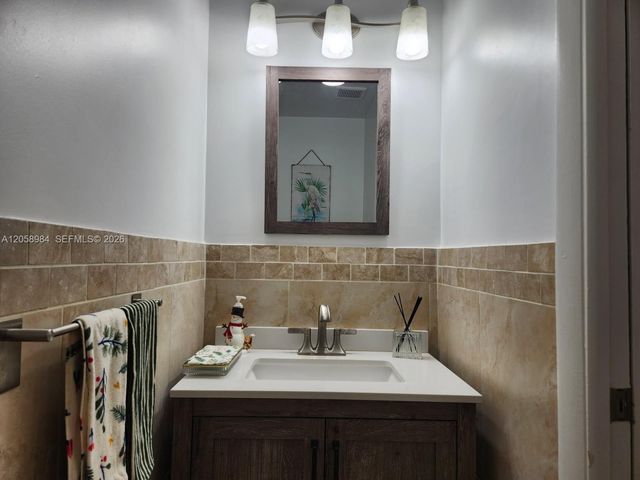 3321 Farragut St 7H, Hollywood, FL 33021