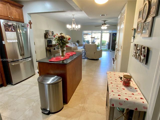 3321 Farragut St 7H, Hollywood, FL 33021