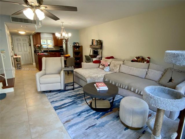 3321 Farragut St 7H, Hollywood, FL 33021