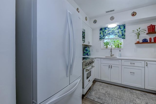 95 Purple Martin Dr., Murrells Inlet, SC 29576