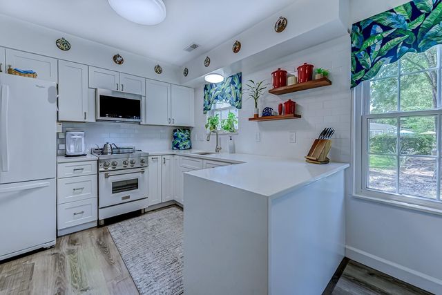 95 Purple Martin Dr., Murrells Inlet, SC 29576