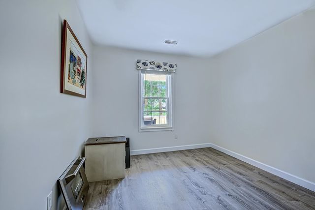 95 Purple Martin Dr., Murrells Inlet, SC 29576