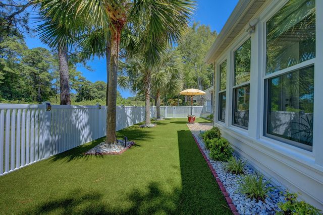 95 Purple Martin Dr., Murrells Inlet, SC 29576