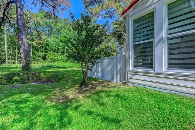95 Purple Martin Dr., Murrells Inlet, SC 29576