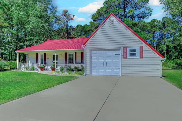 95 Purple Martin Dr., Murrells Inlet, SC 29576