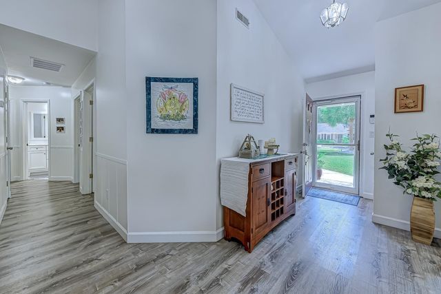 95 Purple Martin Dr., Murrells Inlet, SC 29576