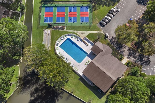 95 Purple Martin Dr., Murrells Inlet, SC 29576