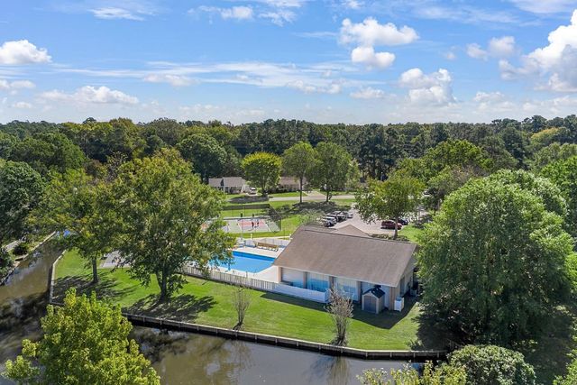 95 Purple Martin Dr., Murrells Inlet, SC 29576