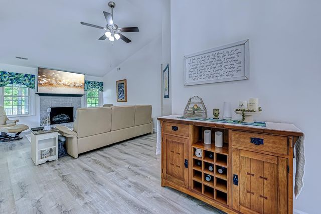 95 Purple Martin Dr., Murrells Inlet, SC 29576