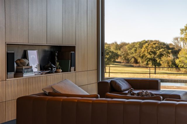 2900 W Kimball Avenue, Grapevine, TX 76051