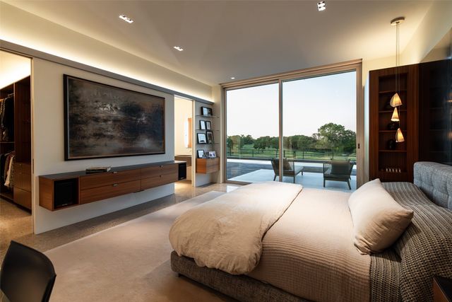 2900 W Kimball Avenue, Grapevine, TX 76051