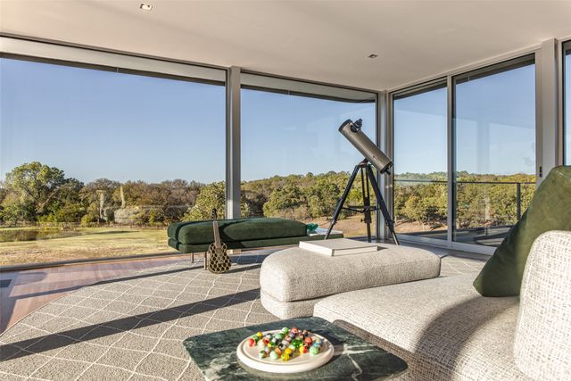 2900 W Kimball Avenue, Grapevine, TX 76051