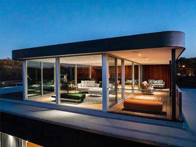 2900 W Kimball Avenue, Grapevine, TX 76051