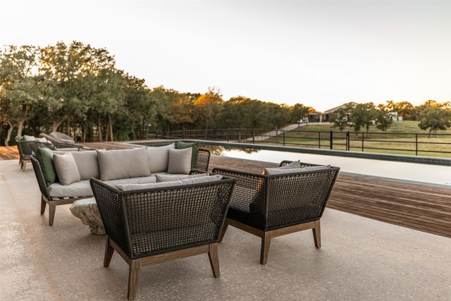 2900 W Kimball Avenue, Grapevine, TX 76051