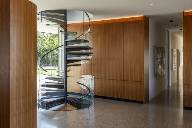 2900 W Kimball Avenue, Grapevine, TX 76051