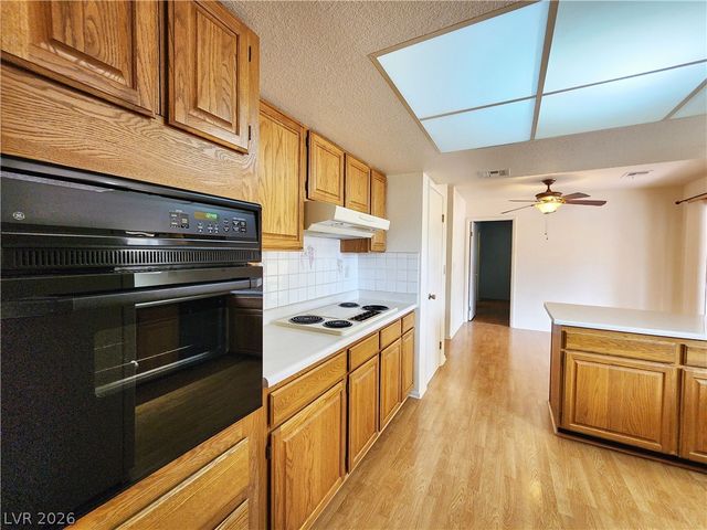 1225 Mount Charleston Drive, Pahrump, NV 89048