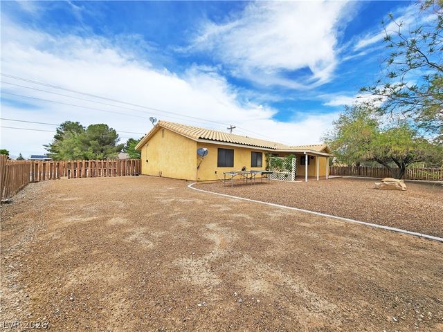1225 Mount Charleston Drive, Pahrump, NV 89048