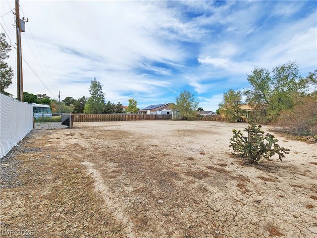 1225 Mount Charleston Drive, Pahrump, NV 89048