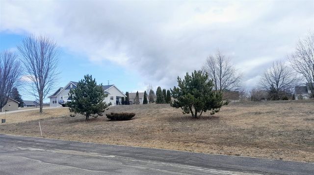 Long Wood Drive, Traverse City, MI 49685