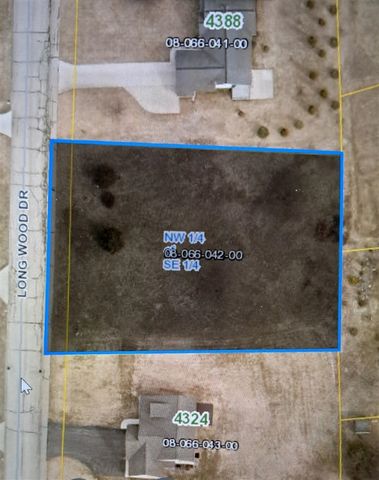 Long Wood Drive, Traverse City, MI 49685