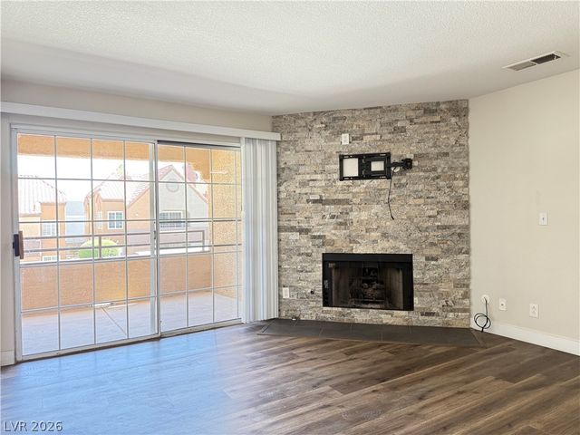 2200 South Fort Apache Road 2182, Las Vegas, NV 89117