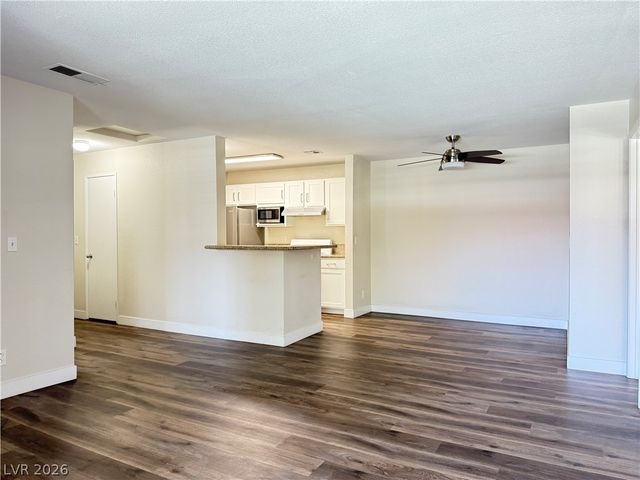 2200 South Fort Apache Road 2182, Las Vegas, NV 89117